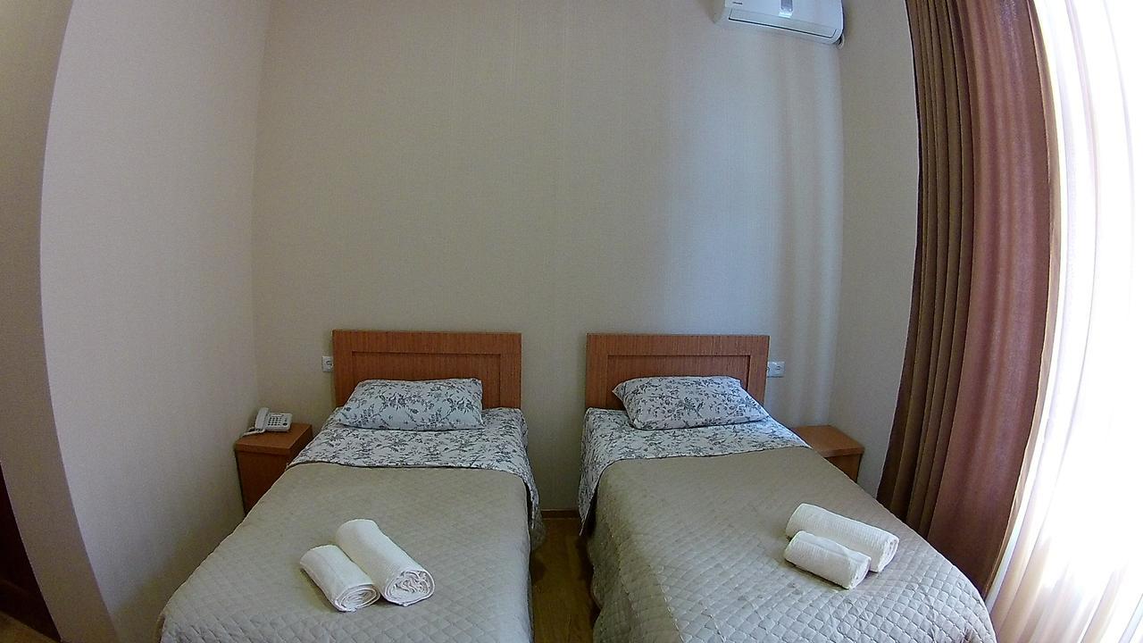 Canyon Hotel Khidi エクステリア 写真