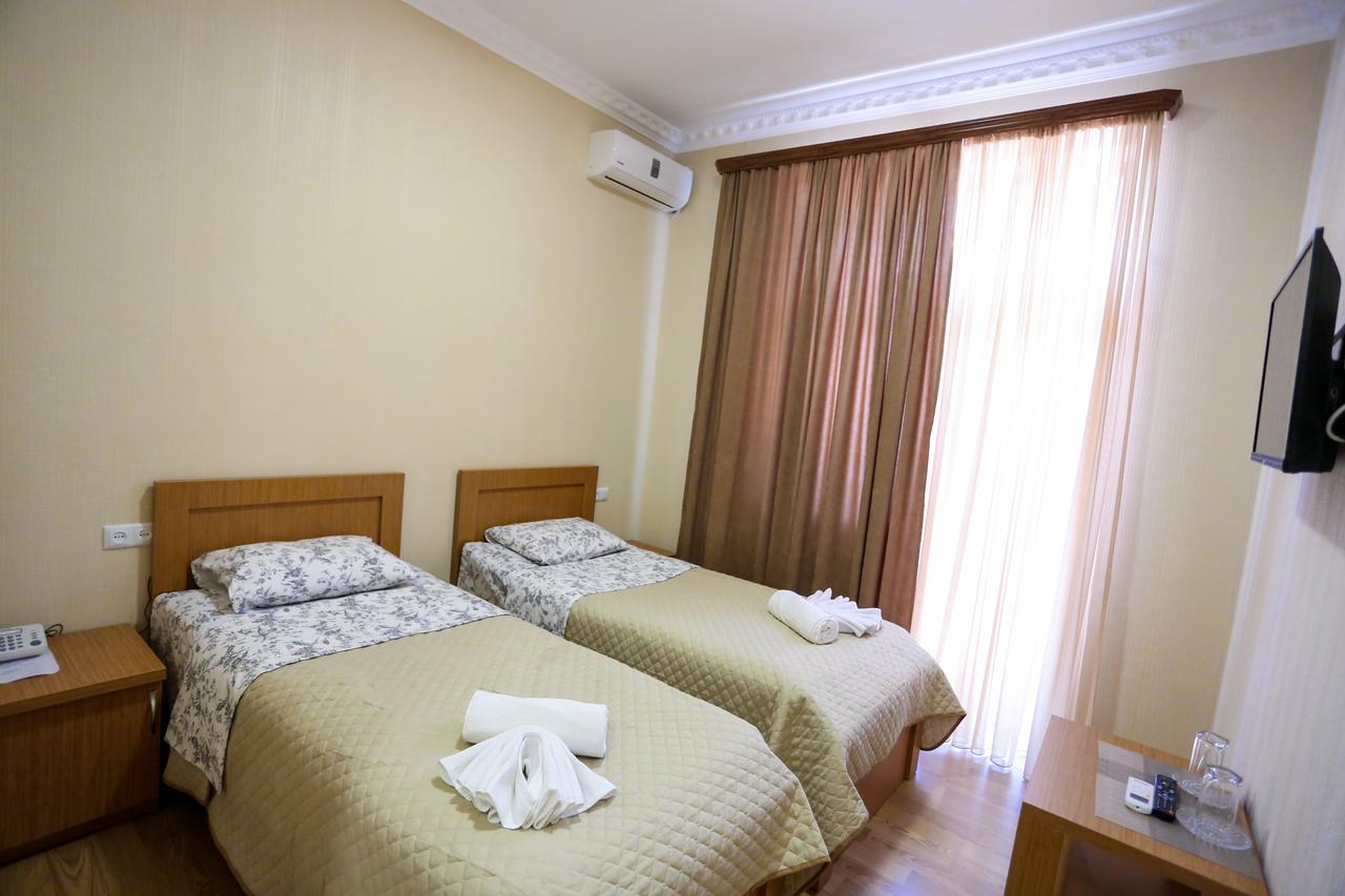 Canyon Hotel Khidi エクステリア 写真